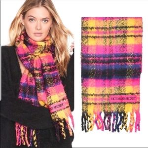 Brand New Victoria’s Secret Plaid Scarf